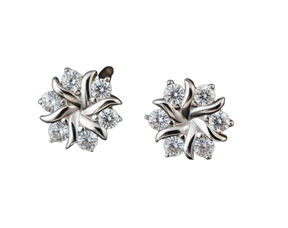 Brincos Love Knot com Banho de Ouro 14K